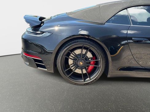Used 2022 Porsche 911 Cabriolet image 22