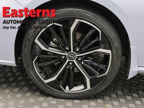 Used 2025 Nissan Altima 2.5 SR w/ SR Premium Package AWD/4WD image 32