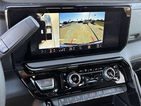 New 2026 GMC Sierra 2500 AT4 w/ AT4 Premium Plus Package image 14