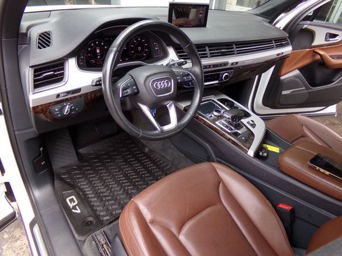 Used 2019 Audi Q7 2.0T Premium Plus w/ Premium Plus Package AWD/4WD image 17