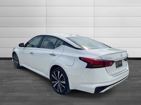 Used 2021 Nissan Altima 2.5 Platinum AWD/4WD image 5