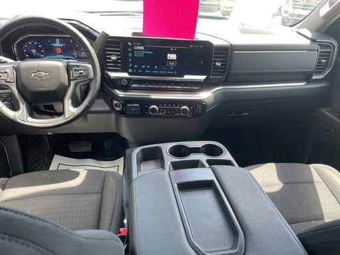Used 2023 Chevrolet Silverado 1500 RST w/ Z71 Off-Road Package AWD/4WD image 31