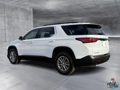 Certified 2023 Chevrolet Traverse LT image 3