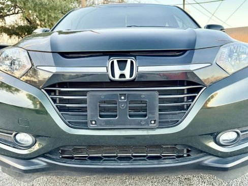 Used 2016 Honda HR-V EX image 2