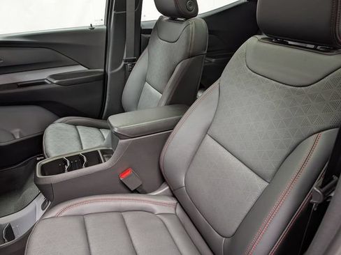 New 2027 Chevrolet Bolt RS w/ Technology Package FWD image 11