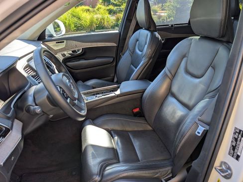 Used 2023 Volvo XC90 B6 Ultimate w/ Lounge Package AWD/4WD image 10