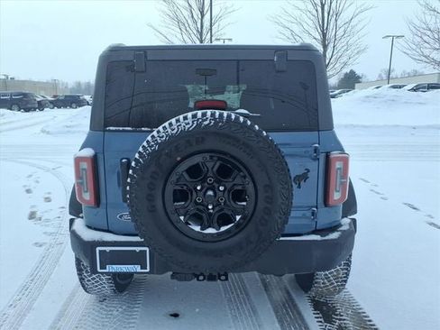 Used 2023 Ford Bronco Wildtrak image 5
