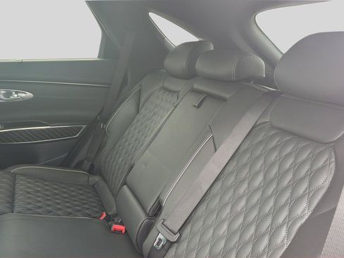 Used 2024 Genesis GV70 3.5T Sport w/ Sport Prestige Package AWD/4WD image 20