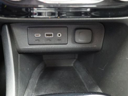 Used 2023 Buick Encore GX Select w/ Safety Package II image 26