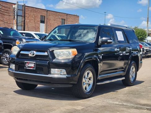 Used 2012 Toyota 4Runner SR5 w/ Convenience Pkg RWD image 3