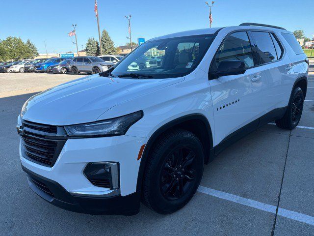Used 2022 Chevrolet Traverse LS w/ Midnight/Sport Edition FWD image 7