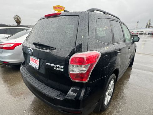Used 2016 Subaru Forester 2.5i Premium w/ All-Weather Package image 2