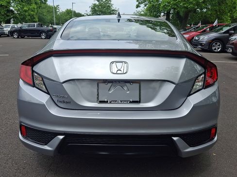 Used 2020 Honda Civic EX image 5