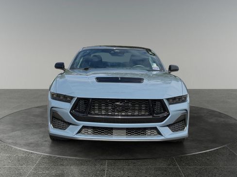 Used 2025 Ford Mustang GT Premium RWD image 2