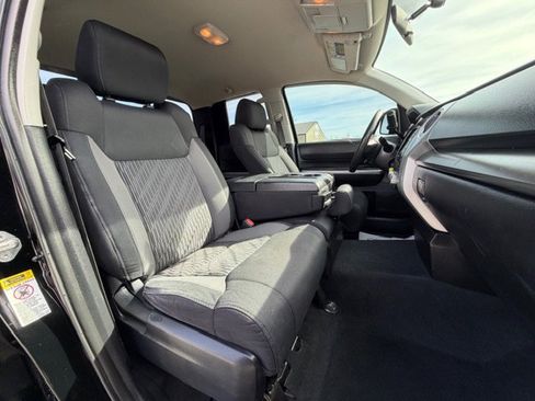 Used 2016 Toyota Tundra SR5 image 7