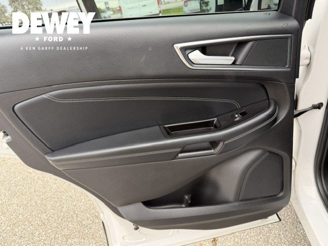 Used 2017 Ford Edge Titanium w/ Equipment Group 301A AWD/4WD image 27