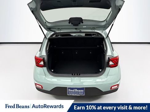 New 2025 Hyundai Venue SEL image 27