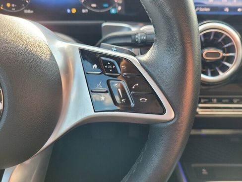 Used 2024 Mercedes-Benz GLB 250 w/ Driver Assistance Package image 32