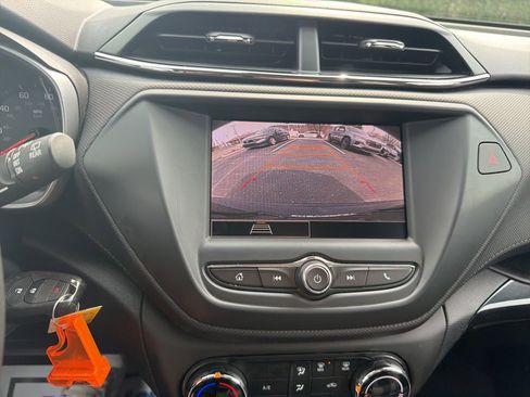 Used 2023 Chevrolet TrailBlazer LS image 17