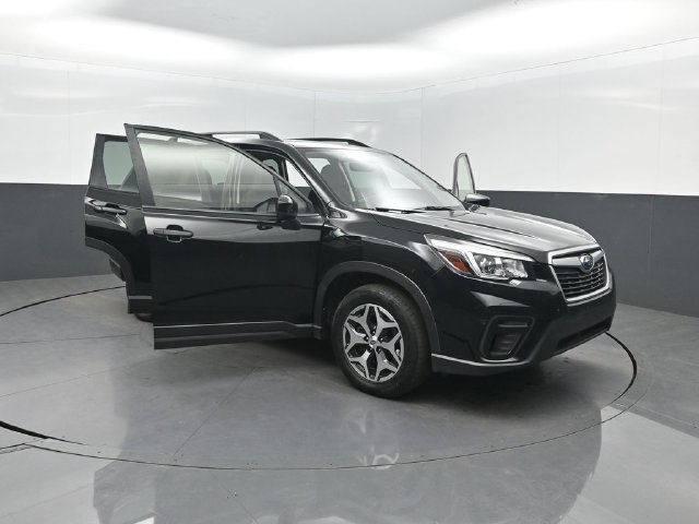 Used 2020 Subaru Forester Premium AWD/4WD image 40