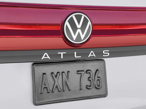 Used 2025 Volkswagen Atlas SE FWD image 54