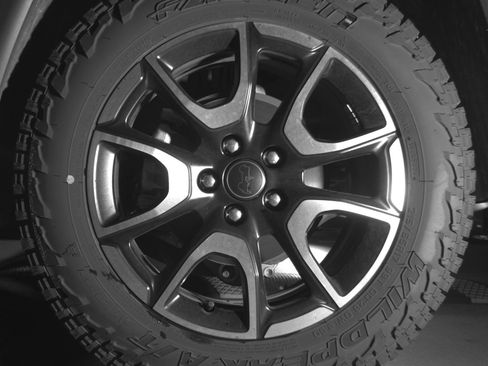 Used 2025 Jeep Compass Trailhawk AWD/4WD image 14