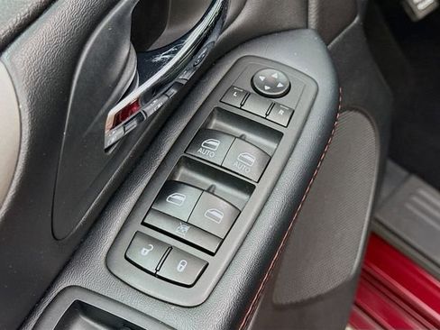 Used 2020 Dodge Grand Caravan GT image 18