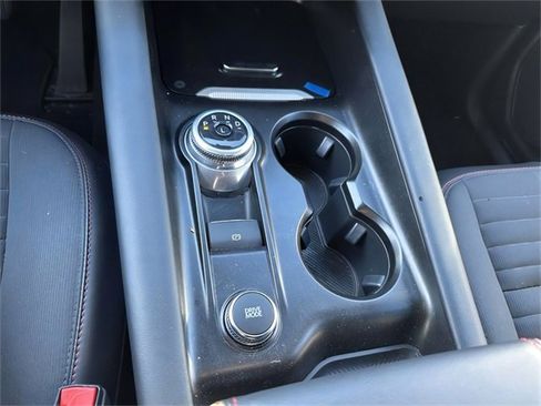 Used 2025 Ford Explorer ST-Line image 12