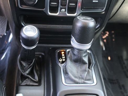 Used 2022 Jeep Wrangler Unlimited Sport AWD/4WD image 15