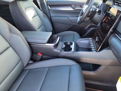 New 2026 GMC Terrain AT4 w/ Convenience Package III image 9