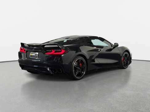 Used 2024 Chevrolet Corvette Stingray Preferred Cpe w/ Z51 Performance Package RWD image 5