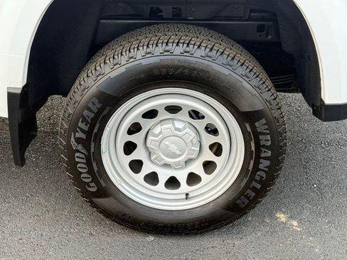 Used 2025 Chevrolet Colorado W/T w/ Advanced Trailering Package image 21