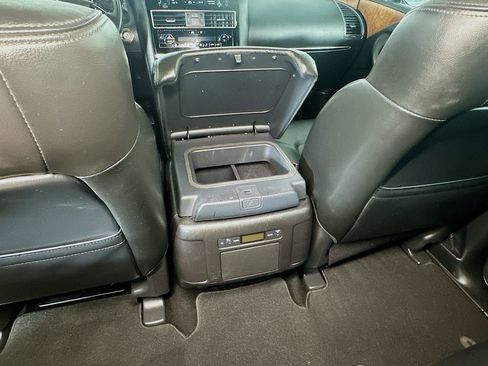 Used 2024 Nissan Armada SL image 22