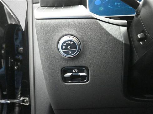 New 2026 Mercedes-Benz GLC 300 4MATIC image 18