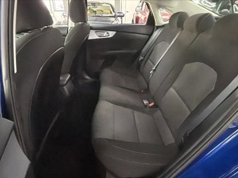 Used 2023 Kia Forte LXS FWD image 6