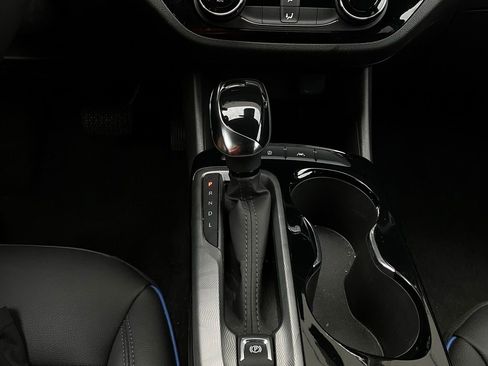 Used 2025 Buick Envista Sport Touring image 22