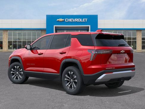 New 2026 Chevrolet Equinox LT w/ Convenience Package II AWD/4WD image 3