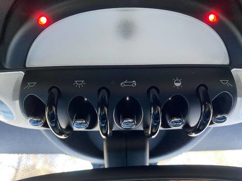 Used 2015 MINI Cooper Cooper 2dr Convertible image 27