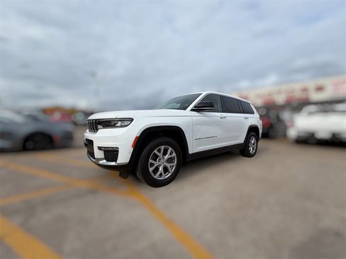Used 2022 Jeep Grand Cherokee L Limited w/ Luxury Tech Group II AWD/4WD image 6