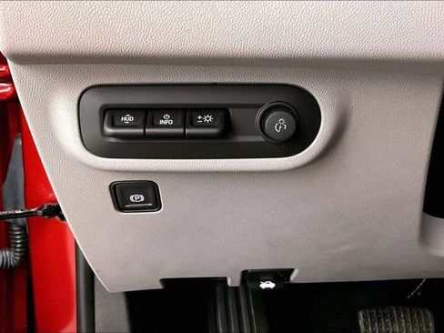 Used 2023 GMC Terrain SLT w/ Tech Package FWD image 37