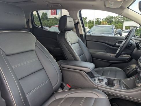Used 2023 GMC Acadia Denali w/ Denali Technology Package FWD image 37