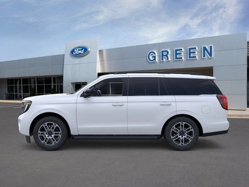 Used 2025 Ford Expedition Active AWD/4WD image 4