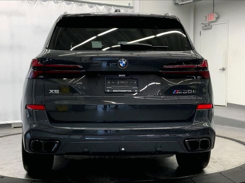 Used 2025 BMW X5 M60i w/ Executive Package image 3