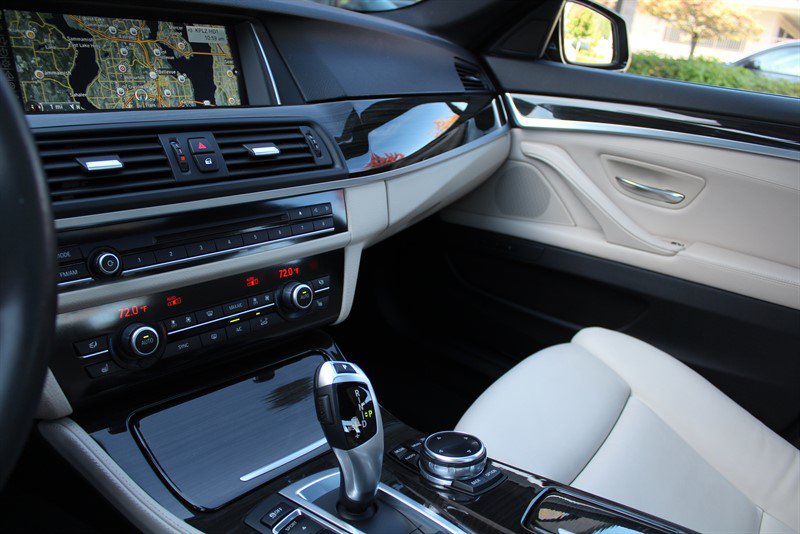 Used 2014 BMW 535i xDrive Sedan AWD/4WD image 16