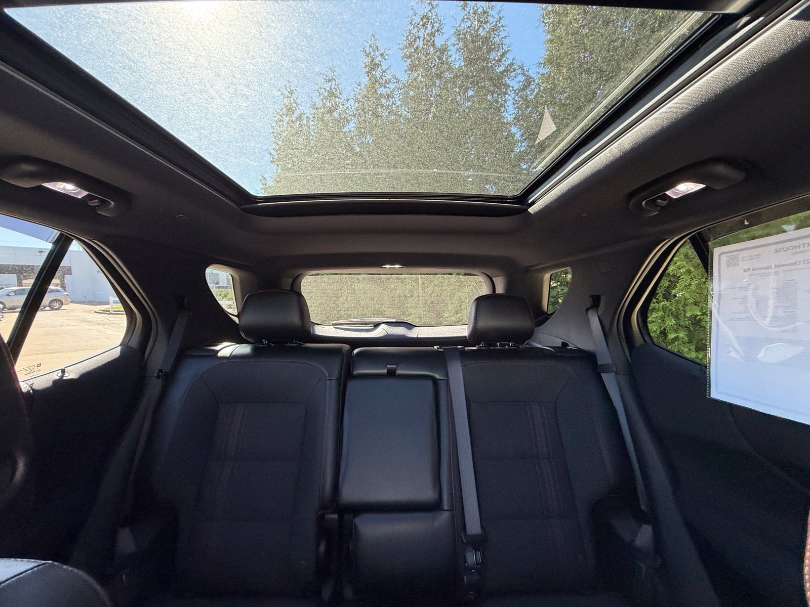 Used 2023 Chevrolet Equinox RS AWD/4WD image 3