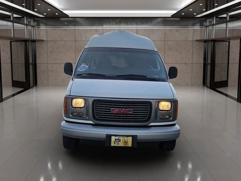 Used 2000 GMC Savana 3500 Extended image 21