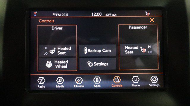 Used 2020 Jeep Cherokee Latitude Plus w/ Cold Weather Group AWD/4WD image 14