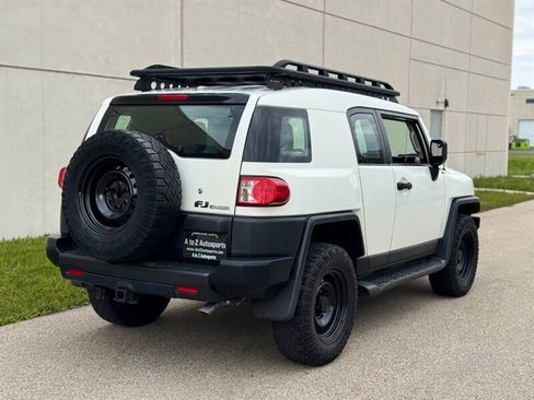 Used 2011 Toyota FJ Cruiser 4WD image 10