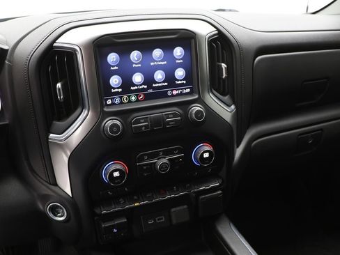Used 2020 Chevrolet Silverado 1500 LT Trail Boss w/ Midnight Edition image 31