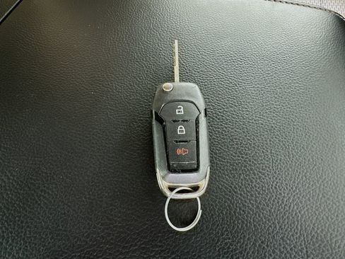 Used 2017 Ford F150 XLT w/ Equipment Group 301A Mid image 39